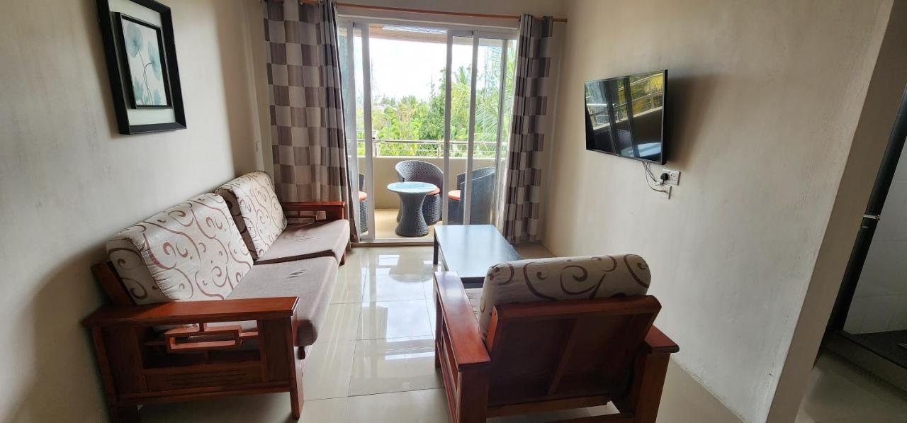Number 7, 2Nd Floor, Pebble Bay Apartments With Garden View Grand Baie Exterior foto